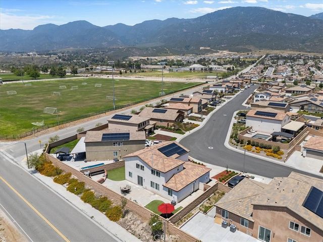 3895 W Bodega Way, San Bernardino, CA 92407