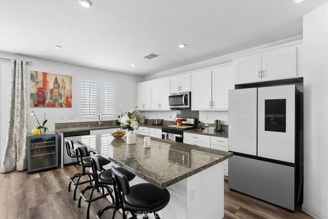 3895 W Bodega Way, San Bernardino, CA 92407