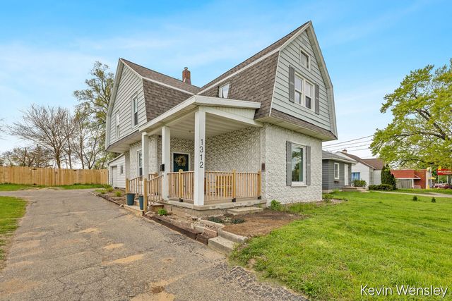 1312 Leonard Street, Grand Rapids, MI 49505