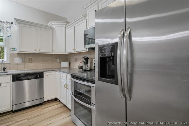 522 Hammond Farm Road, Hope Mills, NC 28348