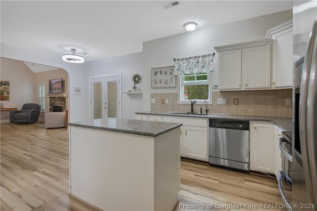 522 Hammond Farm Road, Hope Mills, NC 28348