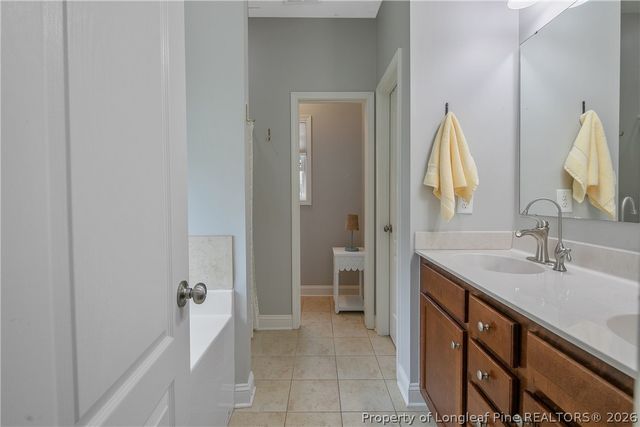 522 Hammond Farm Road, Hope Mills, NC 28348