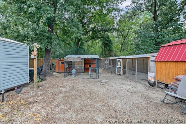 522 Hammond Farm Road, Hope Mills, NC 28348