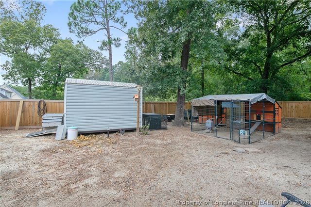 522 Hammond Farm Road, Hope Mills, NC 28348