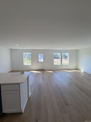 129 Flat Wood Avenue, Benton, AR 72015