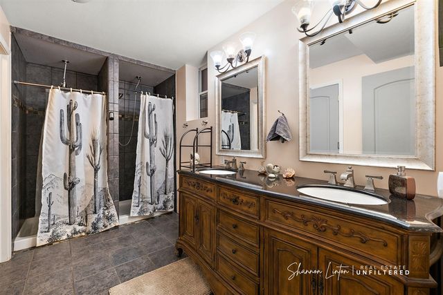 15777 Rannes Street, Spring Lake, MI 49456