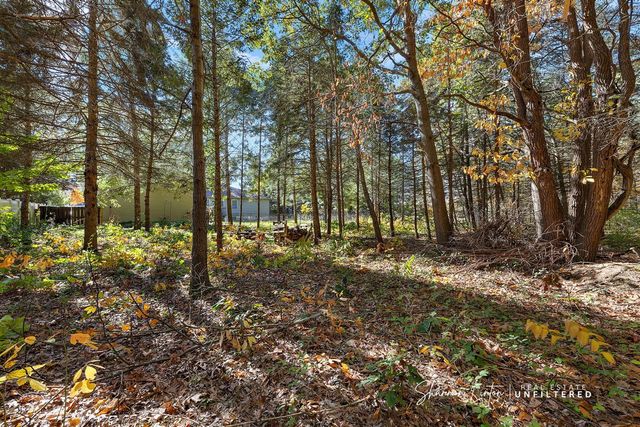 15777 Rannes Street, Spring Lake, MI 49456