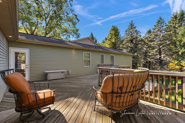 15777 Rannes Street, Spring Lake, MI 49456