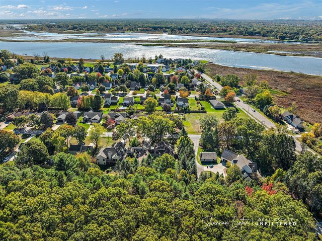 15777 Rannes Street, Spring Lake, MI 49456