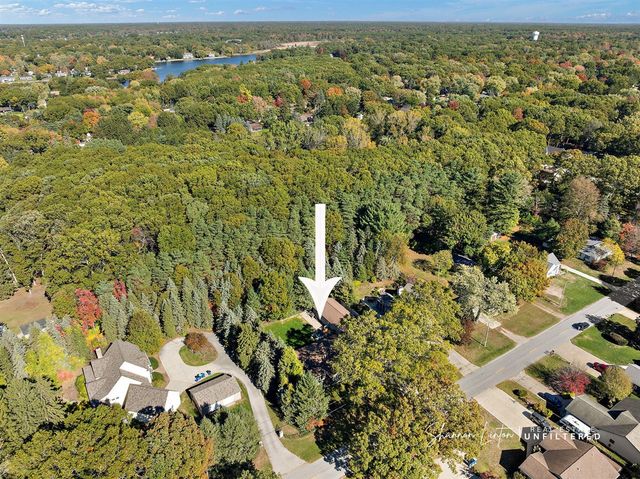 15777 Rannes Street, Spring Lake, MI 49456