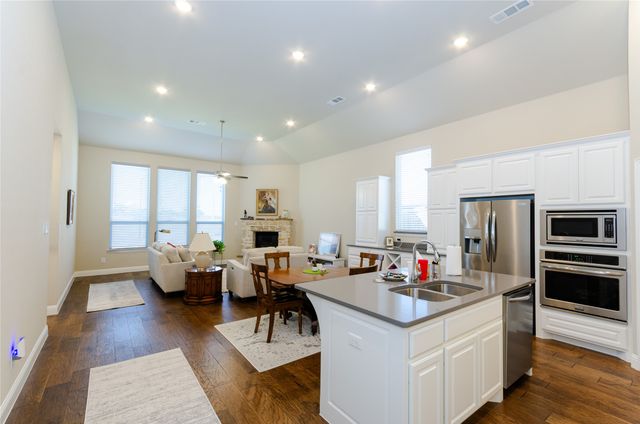 3205 Hickory Bend Trail, Mckinney, TX 75071