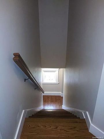 32 City Terrace N, Newburgh, NY 12550