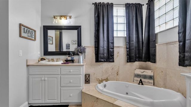 5155 LAKE DEESON WOODS COURT, Lakeland, FL 33805