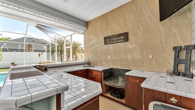 5155 LAKE DEESON WOODS COURT, Lakeland, FL 33805