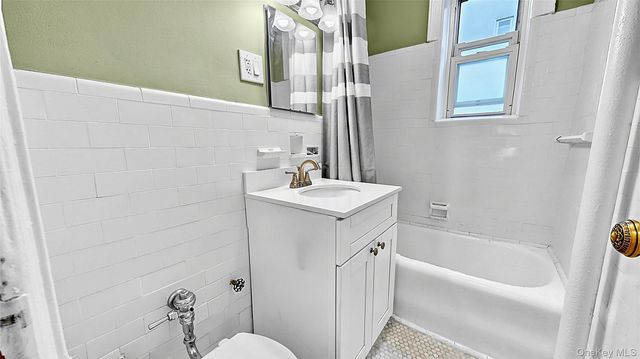 45-14 43rd Street 1E, Sunnyside, NY 11104