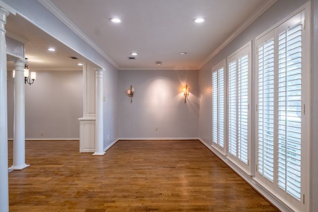 2103 Juanita Drive, Arlington, TX 76013