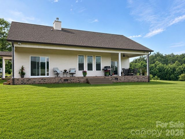 14 Daisy Lane, Taylorsville, NC 28681
