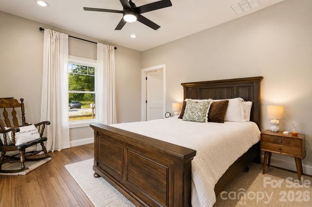 14 Daisy Lane, Taylorsville, NC 28681