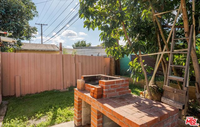 1831 N Buena Vista Street, Burbank, CA 91505