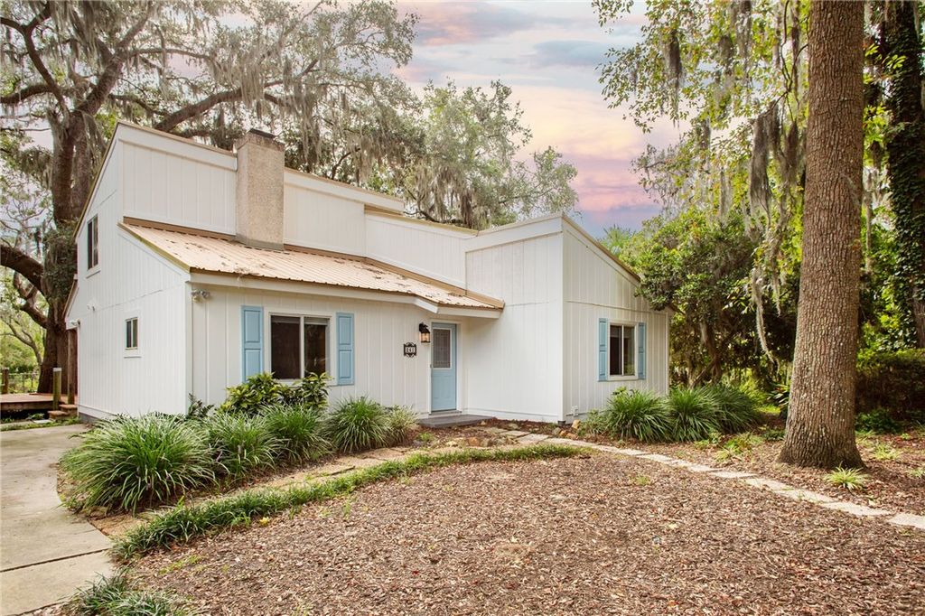 241 Satilla Drive, Brunswick, GA 31523