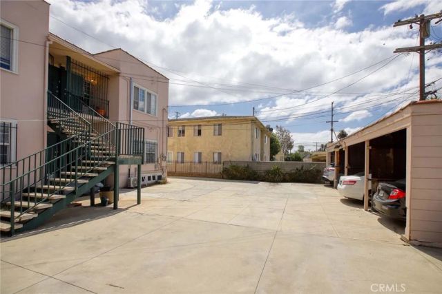 1547 S Wilton, Los Angeles, CA 90019