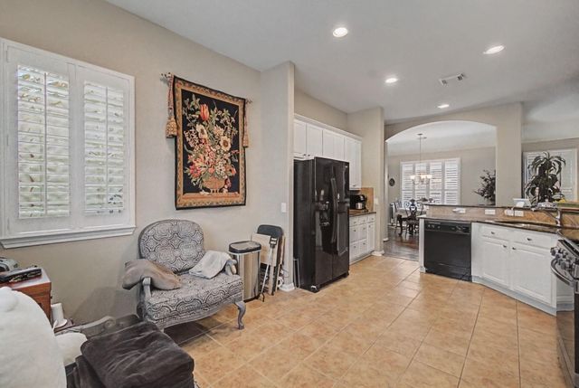 46 S Dylanshire Circle, Conroe, TX 77384