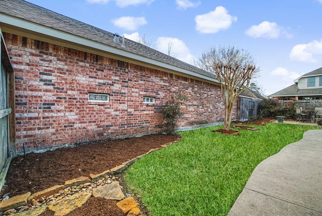 46 S Dylanshire Circle, Conroe, TX 77384