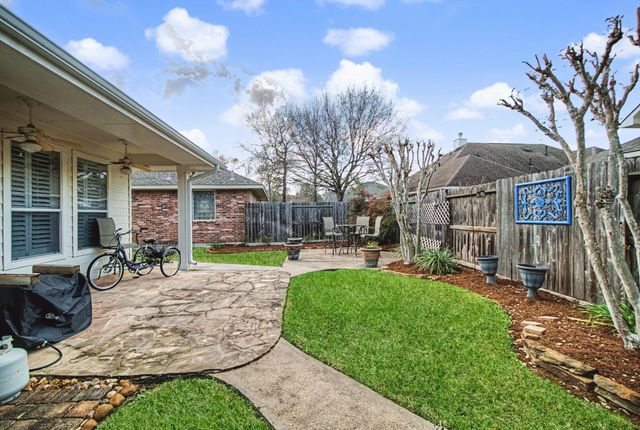 46 S Dylanshire Circle, Conroe, TX 77384