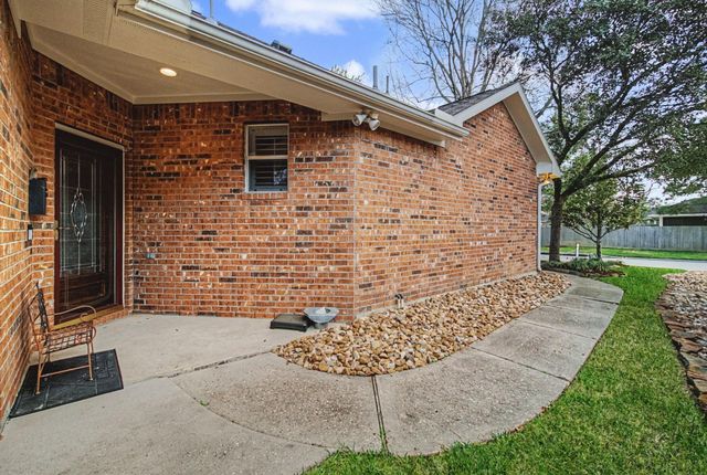 46 S Dylanshire Circle, Conroe, TX 77384