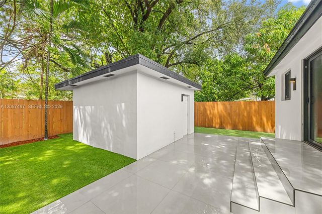 1980 SW 32nd Avenue, Miami, FL 33145
