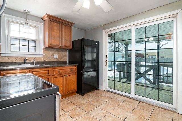 90 Massachusetts Avenue, Warwick, RI 02888