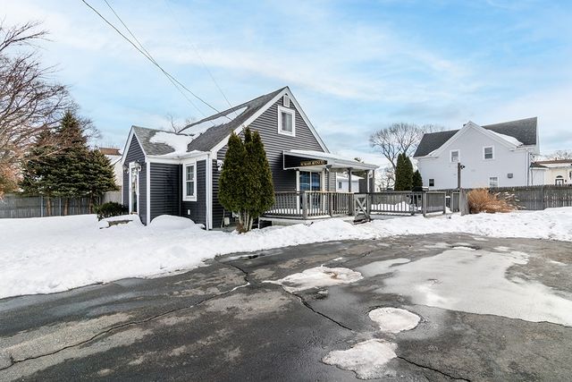 90 Massachusetts Avenue, Warwick, RI 02888