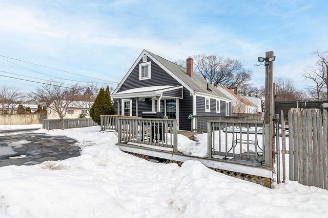 90 Massachusetts Avenue, Warwick, RI 02888