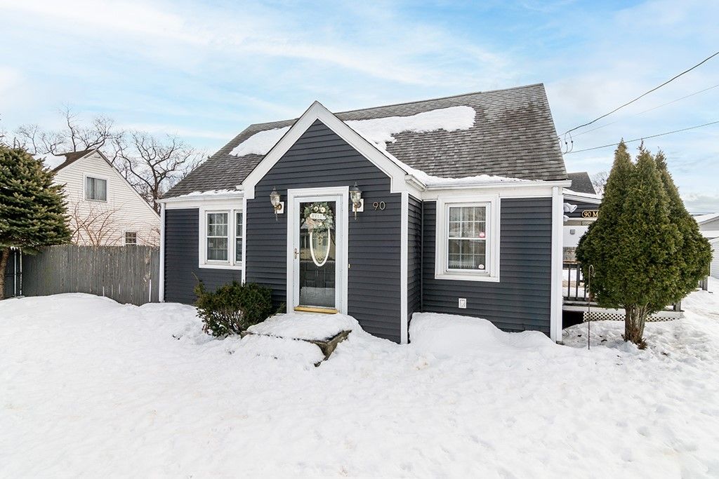 90 Massachusetts Avenue, Warwick, RI 02888