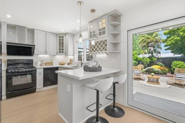 1241 Lynn Way, Sunnyvale, CA 94087