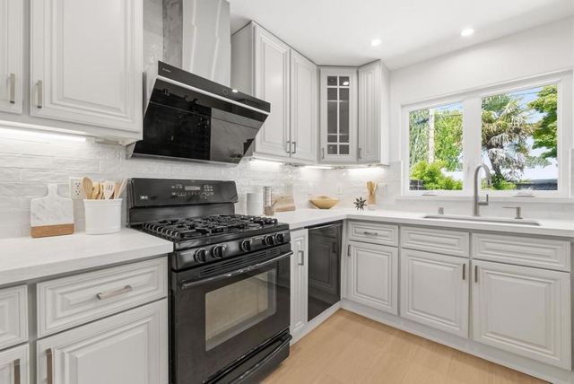 1241 Lynn Way, Sunnyvale, CA 94087