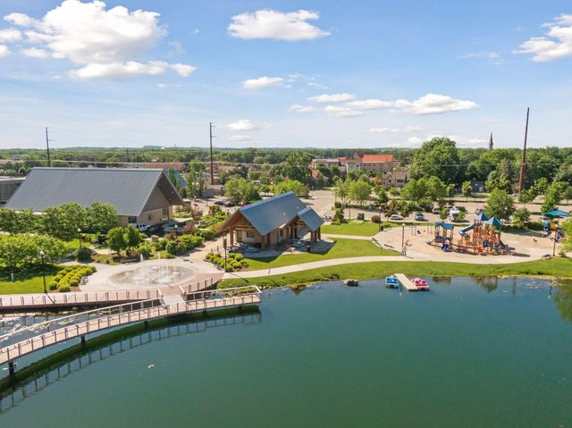 1109 Crystal Court, Chaska, MN 55318