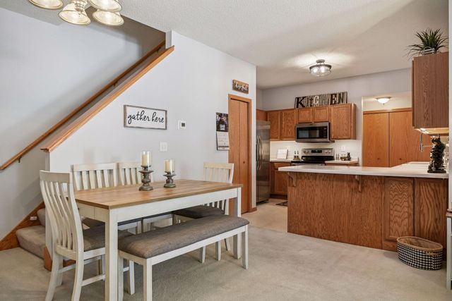 1109 Crystal Court, Chaska, MN 55318