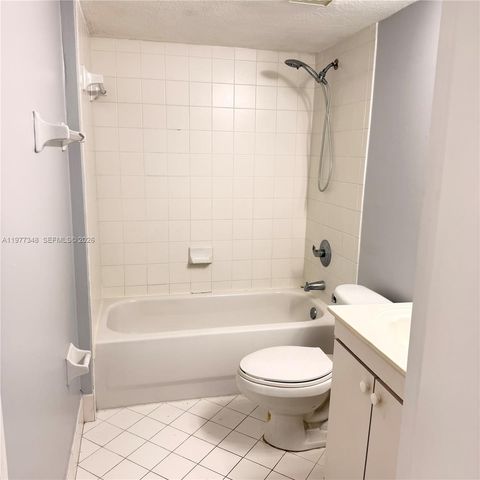 2910 SE 13th Ave 104-50, Homestead, FL 33035