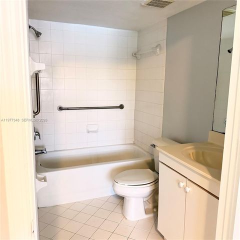 2910 SE 13th Ave 104-50, Homestead, FL 33035