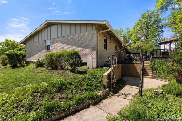 14611 Rogue River Drive, Chesterfield, MO 63017
