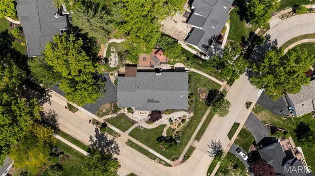 14611 Rogue River Drive, Chesterfield, MO 63017