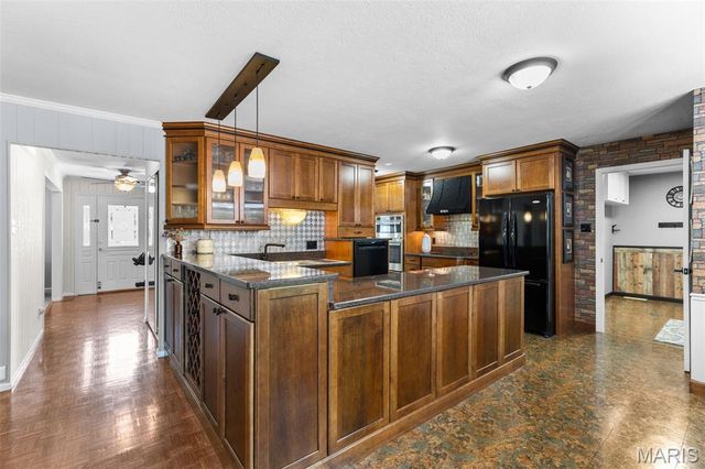 14611 Rogue River Drive, Chesterfield, MO 63017