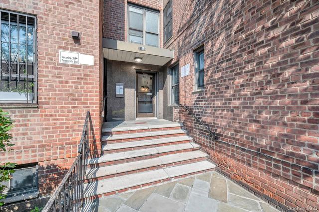 37-50 87th Street 1C, Jackson Heights, NY 11372