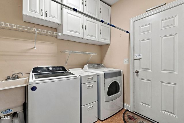 202 Briarfield Drive, Apex, NC 27502