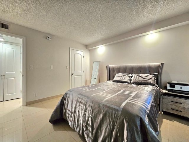 701 Lyons Road 13103, Coconut Creek, FL 33063