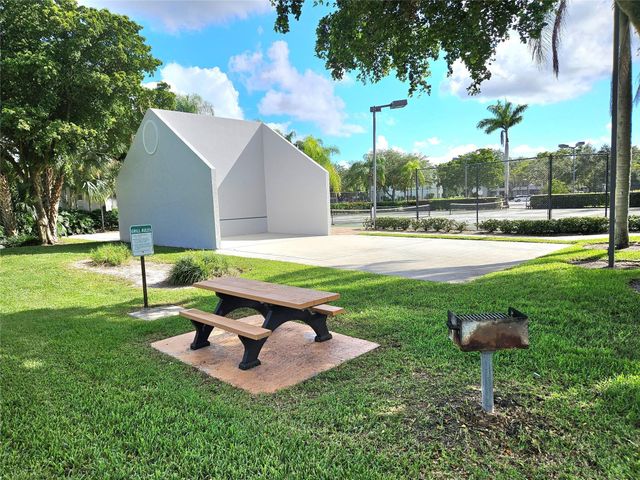 701 Lyons Road 13103, Coconut Creek, FL 33063