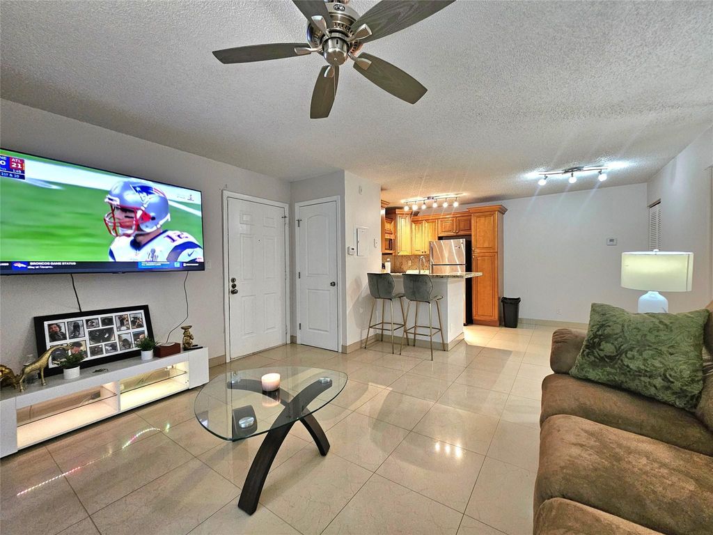 701 Lyons Road 13103, Coconut Creek, FL 33063