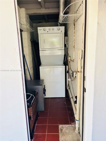 9820 Caribbean Blvd, Cutler Bay, FL 33189