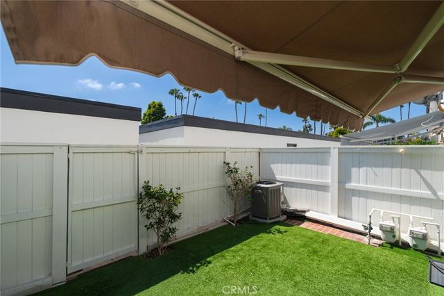 1086 Buckingham, Newport Beach, CA 92660